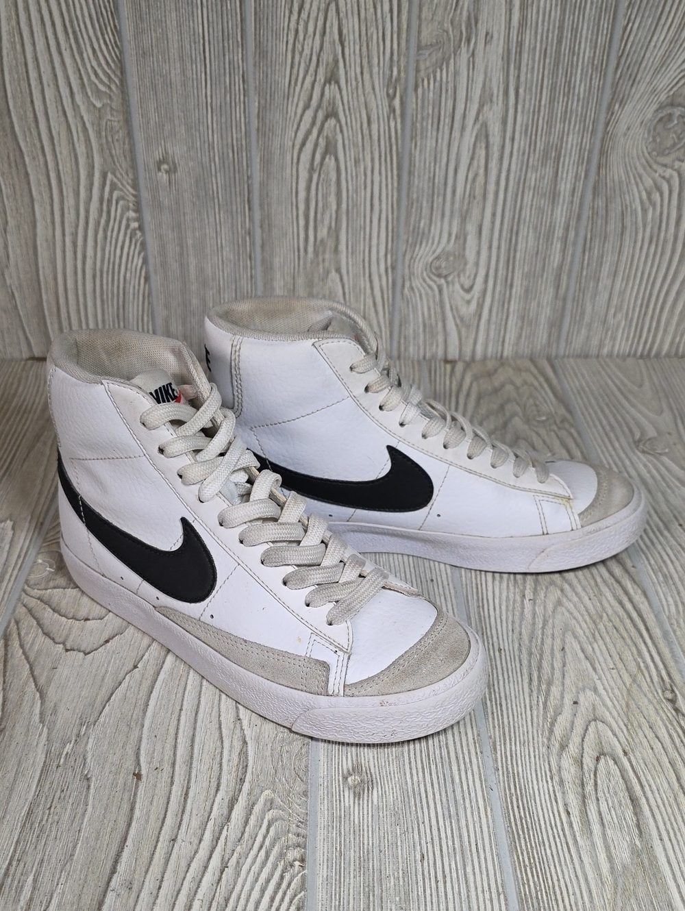 Nike Blazer '77 Vintage White Black Sneakers Youth Size 4.5Y